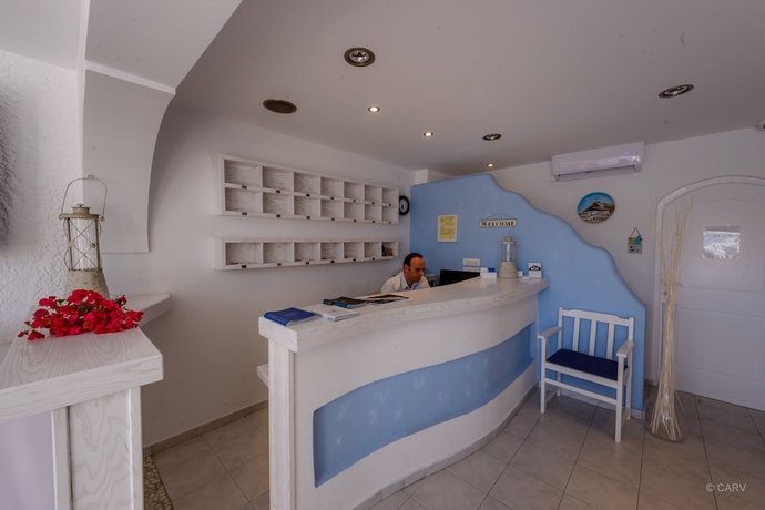 Imagen de los interiores del Hotel Vardia Bay Studios. Foto 19