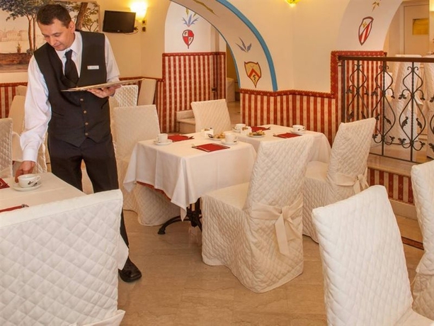 Imagen general del Hotel Varese Roma. Foto 4