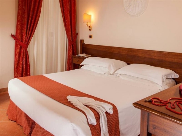 Imagen general del Hotel Varese Roma. Foto 7