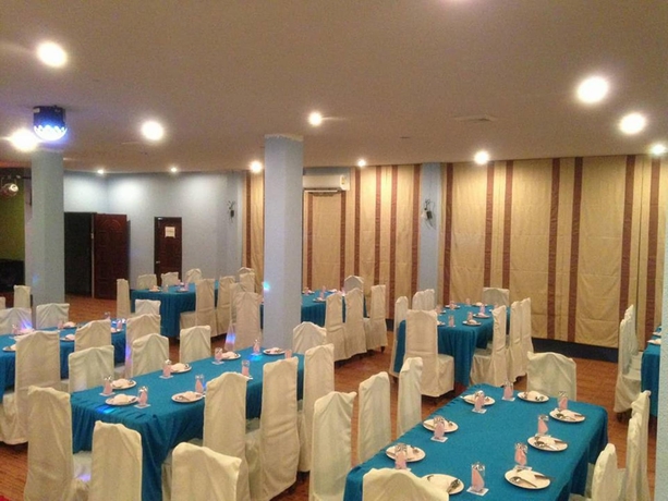 Imagen de los interiores del Hotel Varin Beach Resort. Foto 19