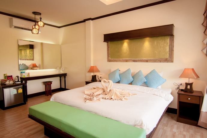 Imagen de la habitación del Hotel Varin Beach Resort. Foto 5