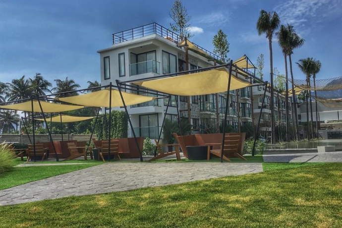 Imagen de los exteriores del Hotel Varinah Resort. Foto 11