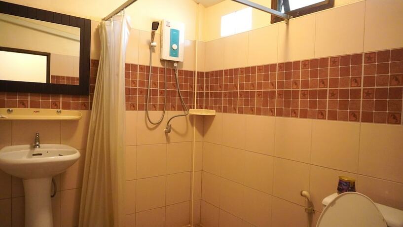 Imagen general del Hotel Varintorn Resort. Foto 12