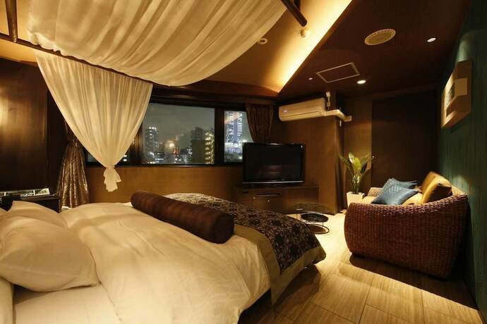 Imagen general del Hotel Varkin (adult Only). Foto 1