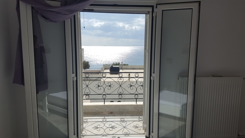 Imagen de la habitación del Hotel Varmy. Foto 8