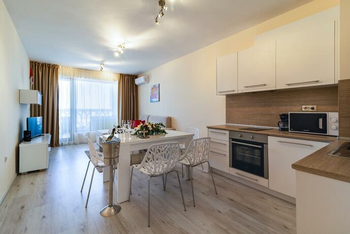Imagen general del Hotel Varna South Bay Beach Residence. Foto 16