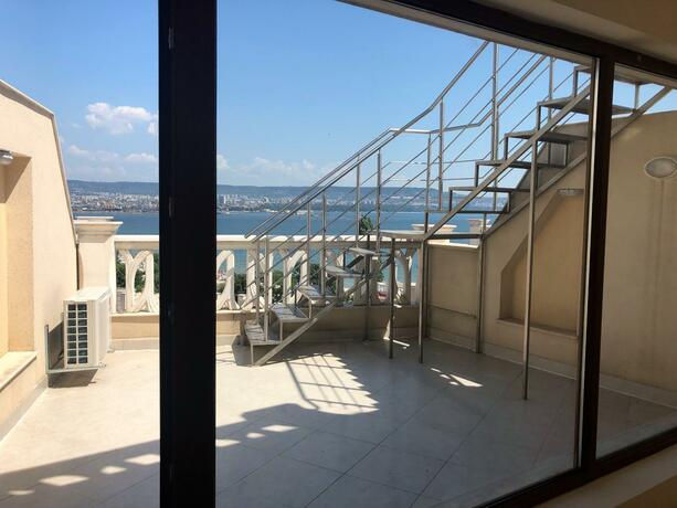 Imagen general del Hotel Varna South Bay Beach Residence. Foto 31