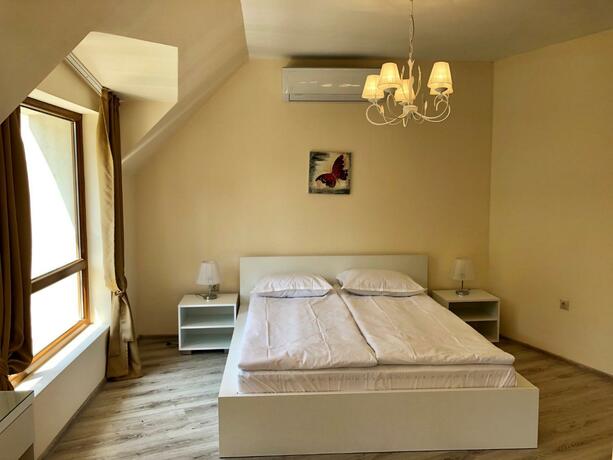 Imagen general del Hotel Varna South Bay Beach Residence. Foto 40