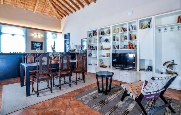 Imagen de los interiores del Hotel Varos Village Boutique. Foto 13