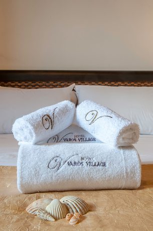 Imagen de la habitación del Hotel Varos Village Boutique. Foto 7