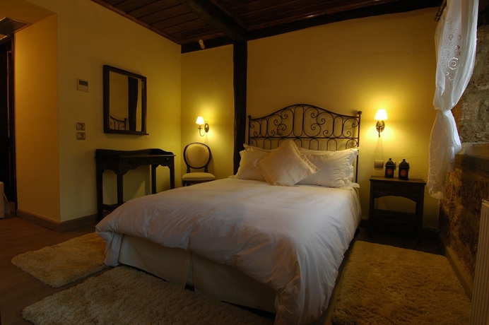 Imagen de la habitación del Hotel Varosi 4 Seasons. Foto 5