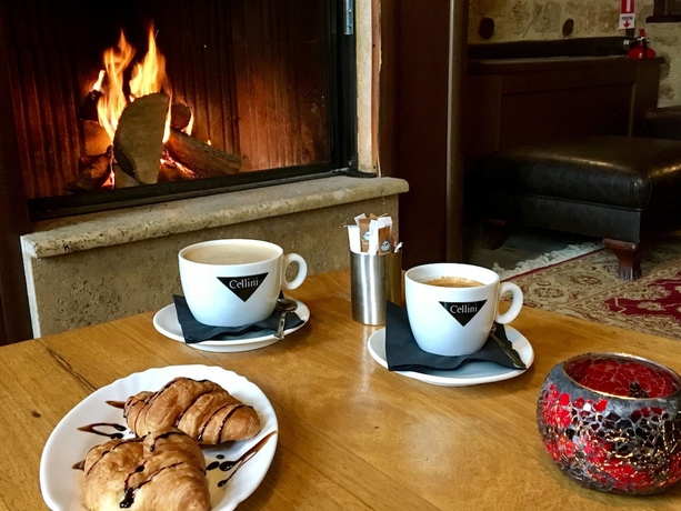 Imagen de los interiores del Hotel Varosi 4 Seasons. Foto 16