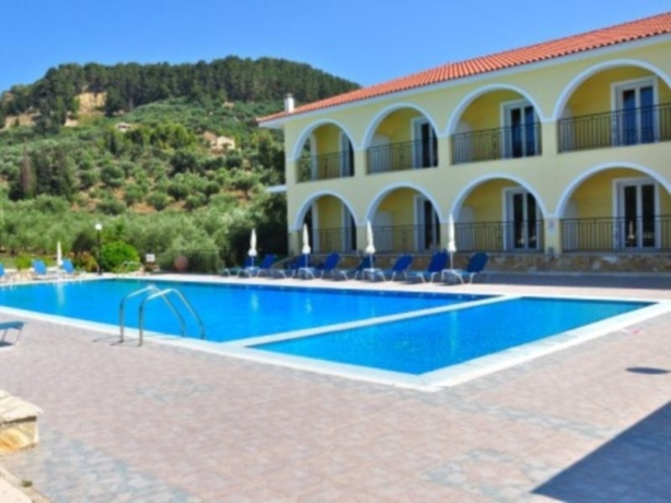 Imagen general del Hotel Varres. Foto 8