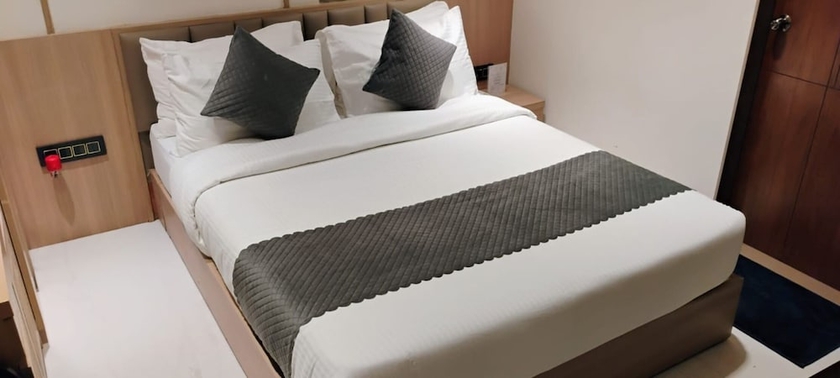 Imagen de la habitación del Hotel Varshish Inn. Foto 3