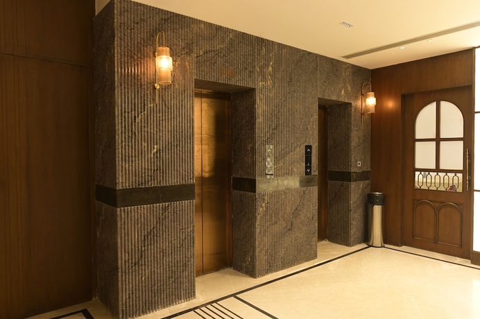 Imagen de los interiores del Hotel Varshish Inn. Foto 14