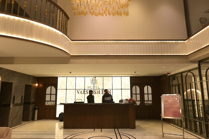 Imagen de los interiores del Hotel Varshish Inn. Foto 15