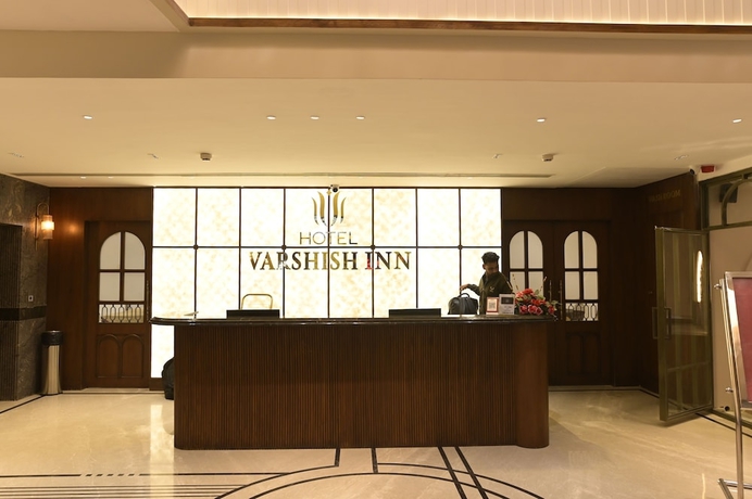 Imagen de los interiores del Hotel Varshish Inn. Foto 16