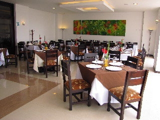 Imagen de la habitación del Hotel Varuna. Foto 23