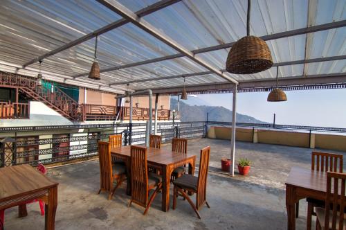 Imagen general del Hotel Varuni Classic Mcleod Ganj !! Near Mall Road !!. Foto 12