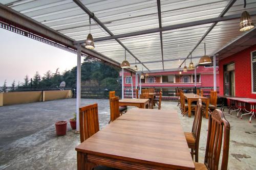 Imagen general del Hotel Varuni Classic Mcleod Ganj !! Near Mall Road !!. Foto 13
