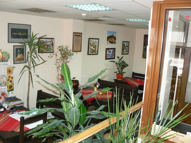 Imagen de los interiores del Hotel Varusha. Foto 19