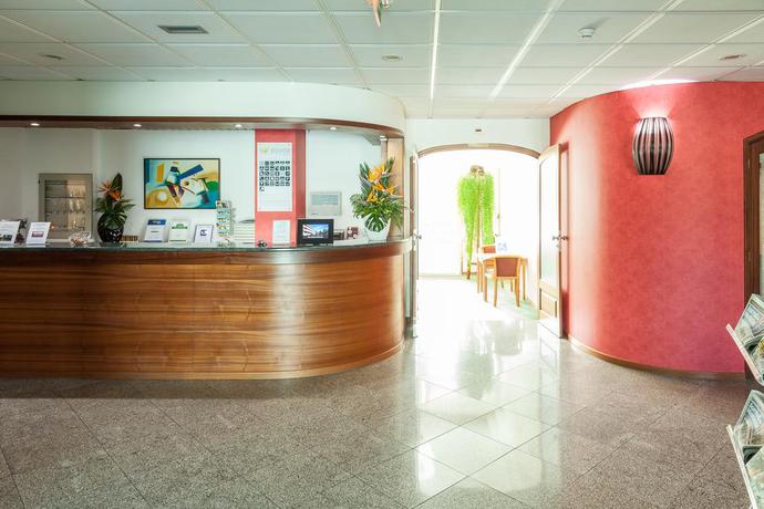 Imagen general del Hotel Varzinn. Foto 14