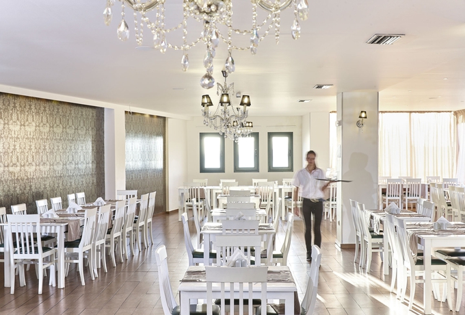 Imagen del bar/restaurante del Hotel Vasia Resort and Spa. Foto 4