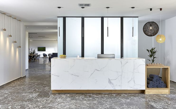 Imagen de los interiores del Hotel Vasia Royal. Foto 14