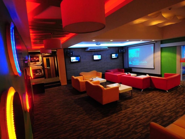 Imagen de los interiores del Hotel Vasidtee City. Foto 10