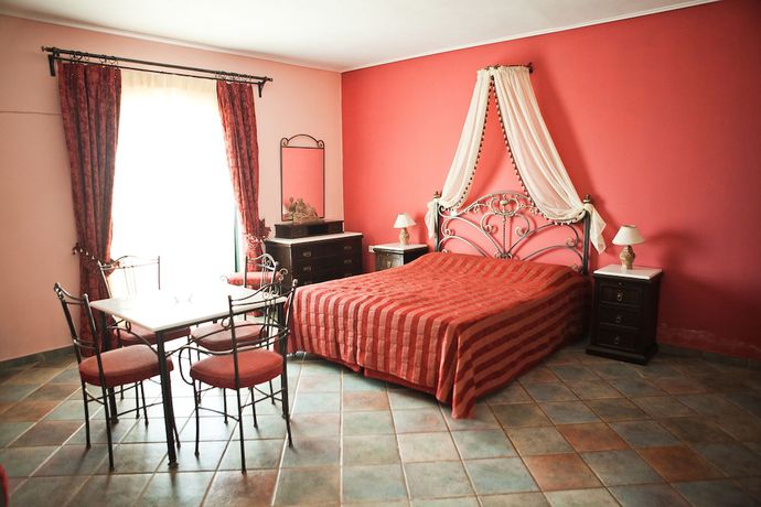 Imagen de la habitación del Hotel Vasilaras. Foto 12