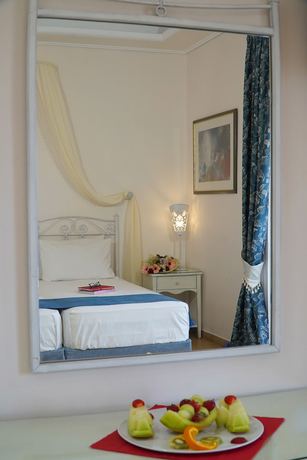 Imagen de la habitación del Hotel Vasilaras. Foto 16