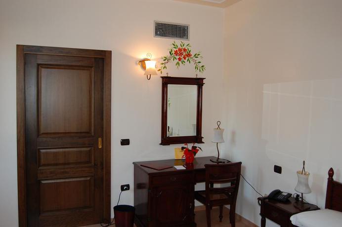 Imagen de la habitación del Hotel Vassallo Park. Foto 5