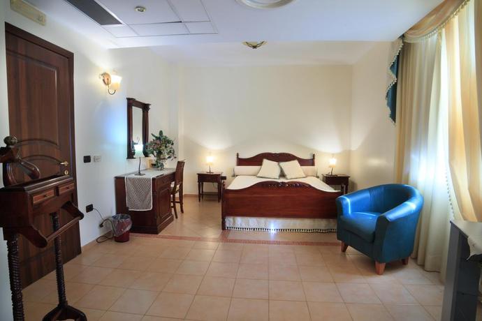Imagen de la habitación del Hotel Vassallo Park. Foto 6