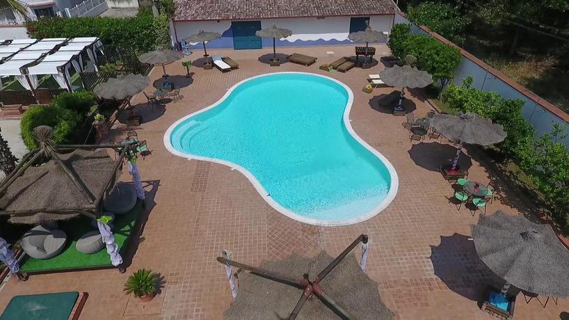 Imagen de la piscina del Hotel Vassallo Park. Foto 11