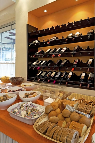 Imagen del bar/restaurante del Hotel Vassilia. Foto 7