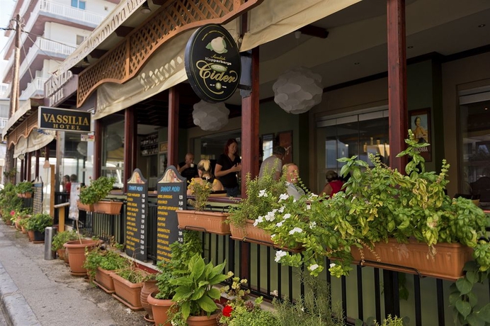 Imagen del bar/restaurante del Hotel Vassilia. Foto 9