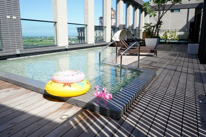 Imagen de la piscina del Hotel Vasty Jiaoxi. Foto 37