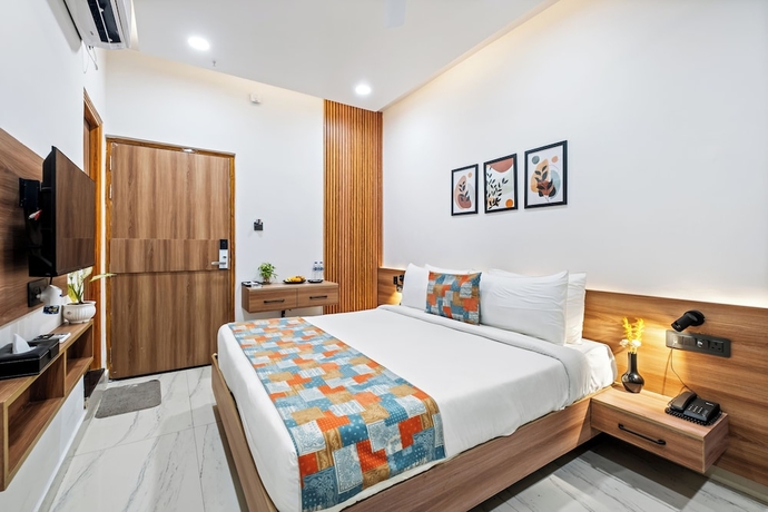 Imagen de la habitación del Hotel Vasu Palace. Foto 9