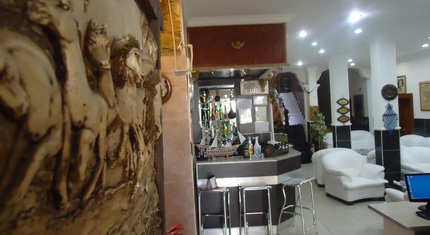 Imagen general del Hotel Vatan. Foto 4