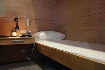 Imagen de la habitación del Hotel Vatc Sleeppod Terminal 1. Foto 13
