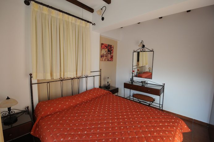 Imagen de la habitación del Hotel Vathi. Foto 2
