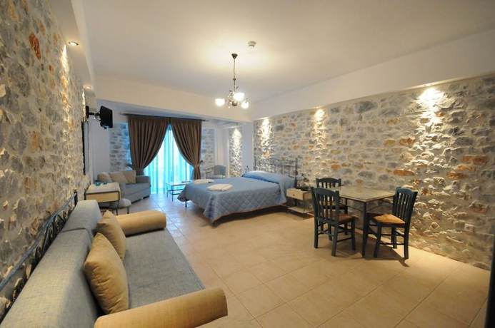 Imagen de la habitación del Hotel Vathi. Foto 4