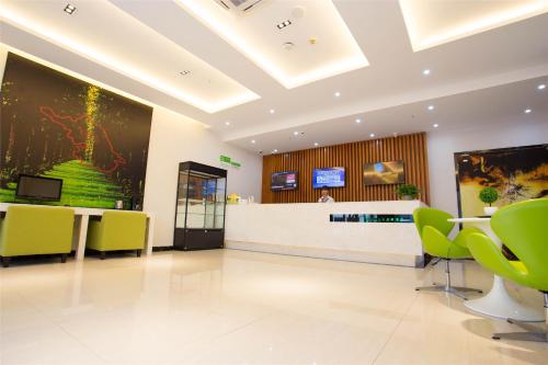 Imagen general del Hotel Vatica Beijing Chaoyang West Dawang Rd Jiulongshan Metro Station. Foto 4