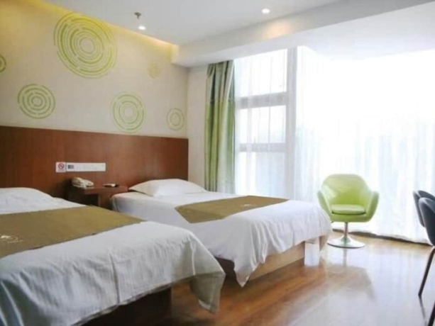 Imagen de la habitación del Hotel Vatica Shanghai International Tourism Resort Luoshan Road Subway Station Hotel. Foto 7