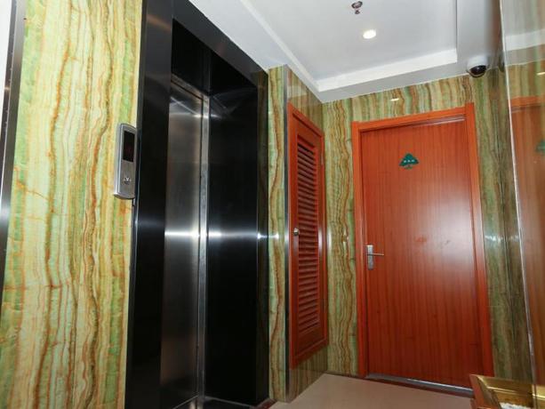 Imagen de los interiores del Hotel Vatica Shanghai Jinshan District Jinshan Guojishangmaocheng Weihong Road. Foto 9