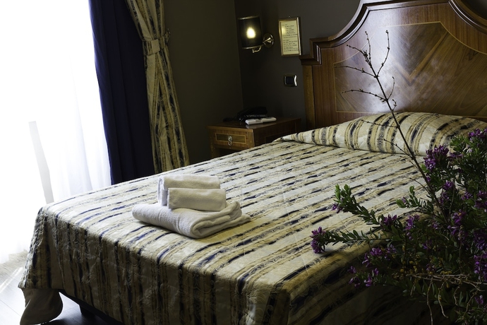 Imagen de la habitación del Hotel Vatican Garden Inn Rome. Foto 15