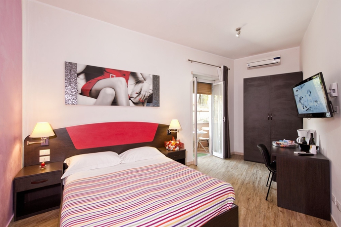 Imagen de la habitación del Hotel Vaticano84. Foto 3