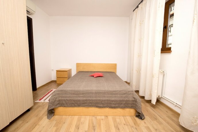 Imagen de la habitación del Hotel Vatra Accommodation. Foto 13