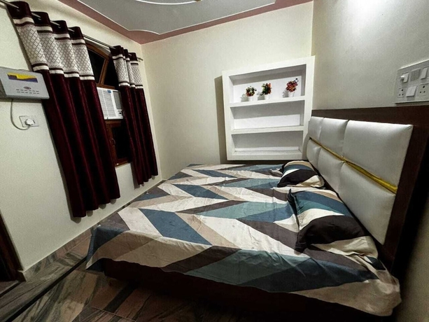 Imagen de la habitación del Hotel Vatsalya Bhawan Ayodhya. Foto 13