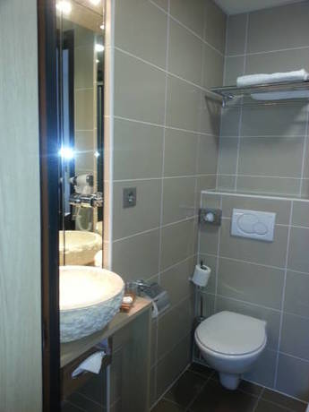 Imagen de la habitación del Hotel Vauban, BESANCON. Foto 8